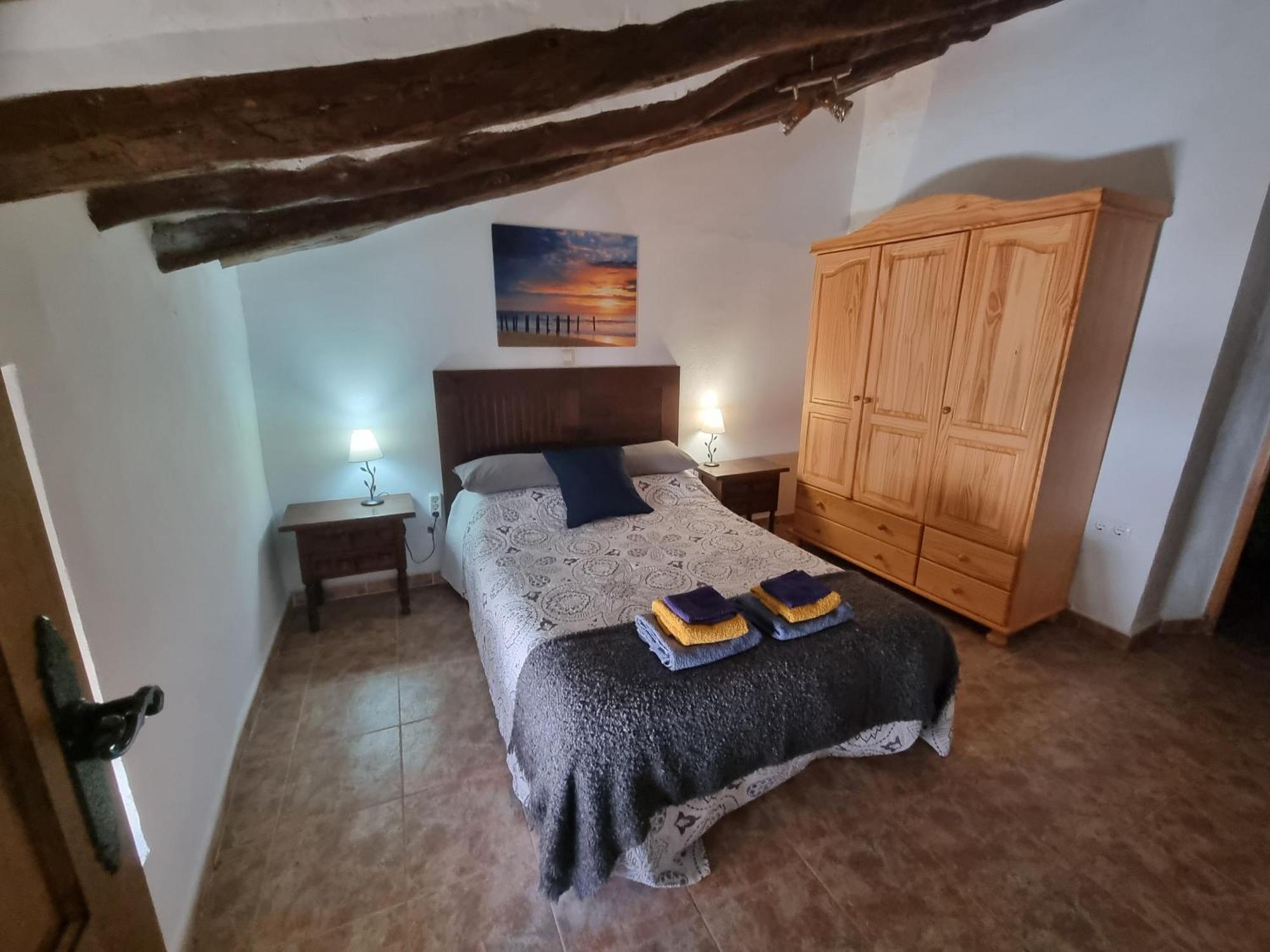 Casa Arriba Village House In Zarra Ngoại thất bức ảnh